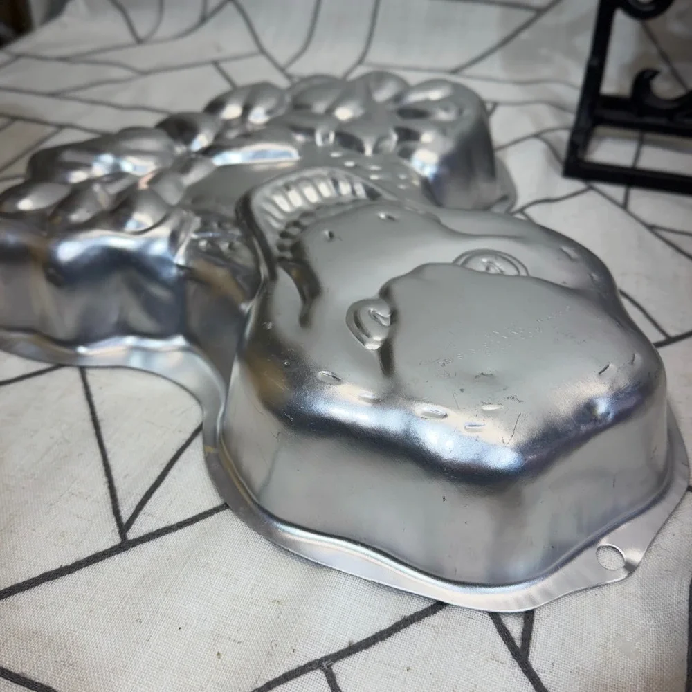 Wilton T-Rex Dinosaur Cake Pan 14